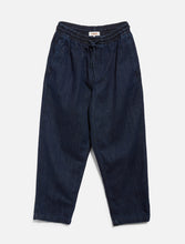 Load image into Gallery viewer, Country of Origin Seamless Crew Sweater - Blue
