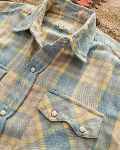 Wythe Washed Flannel Pearlsnap Shirt - Sand Dunes Sunrise